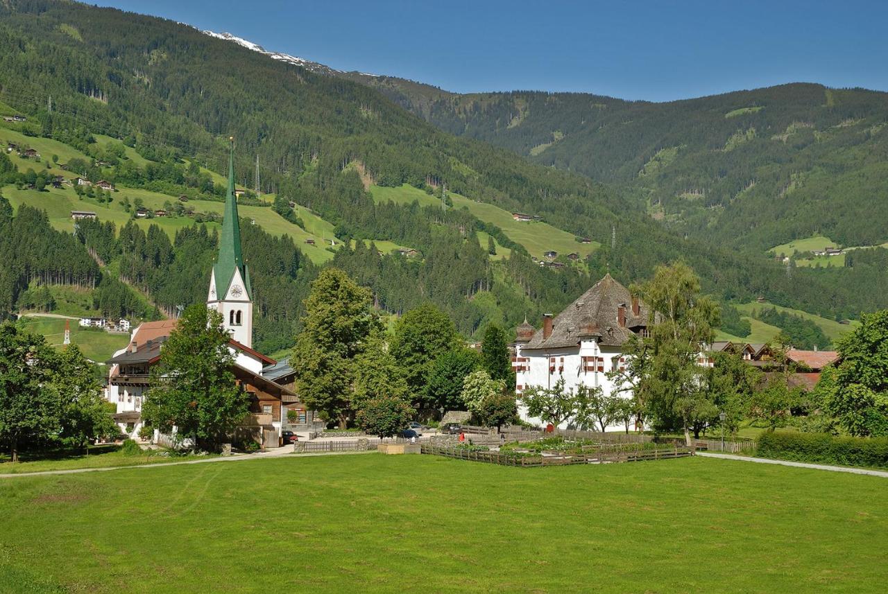 Gaestehaus Appartement Hoellwarth Stumm Luaran gambar